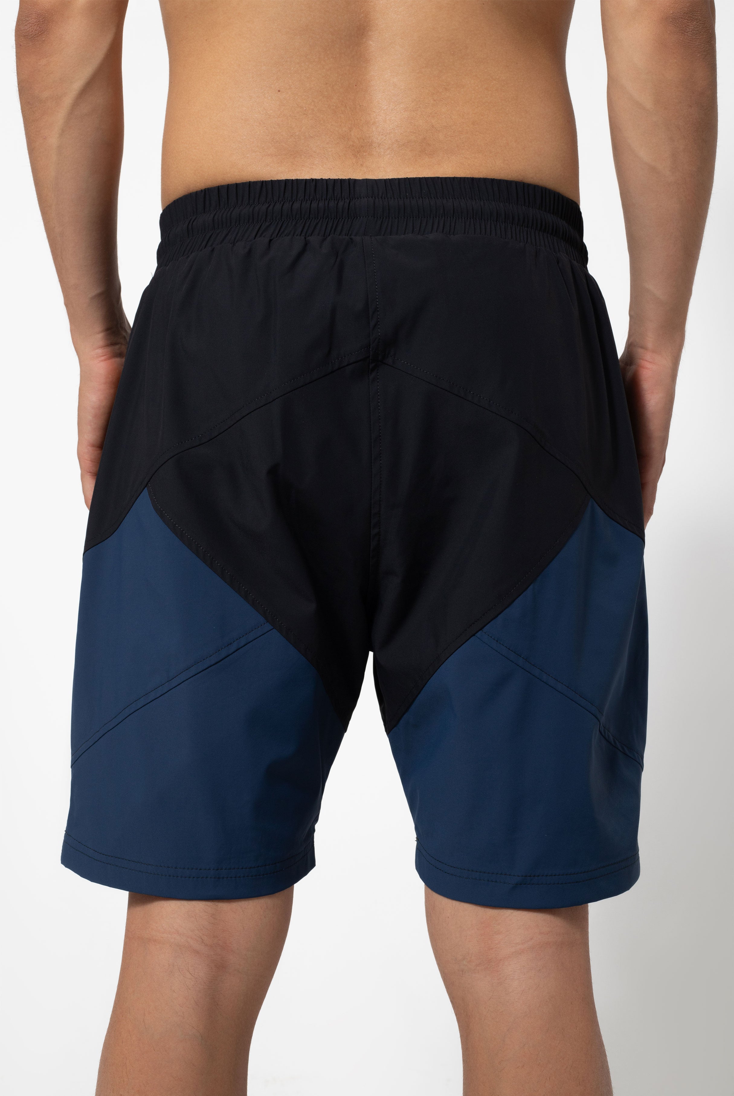 TECHSTITCH SHORT PANTS