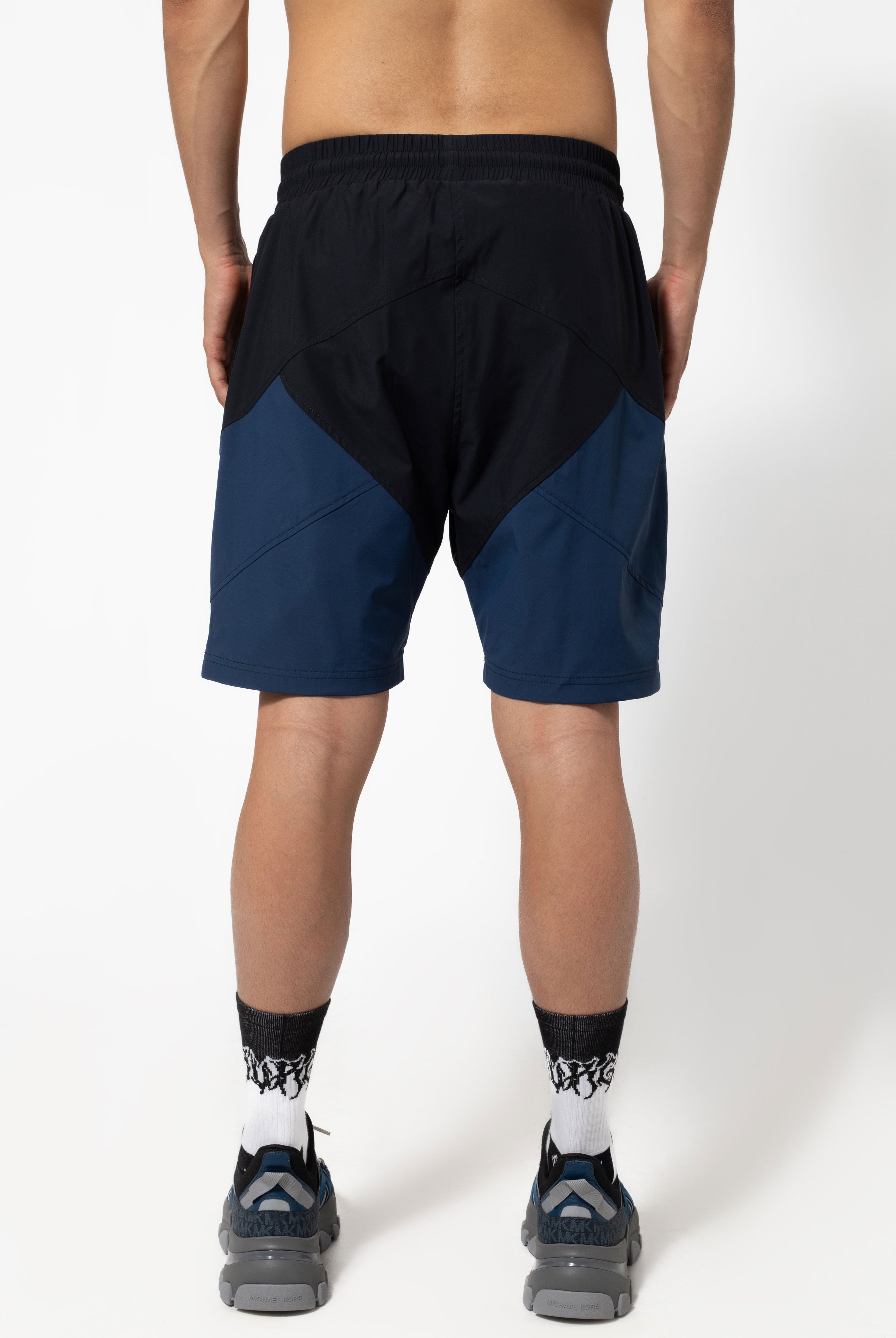 TECHSTITCH SHORT PANTS